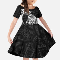 Personalised New Zealand Surfing Family Matching Tank Maxi Dress and Hawaiian Shirt Aotearoa Maori Tiki Haka LT14 Daughter's Dress Black - Polynesian Pride