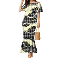 Black Palaka Hawaii Family Matching Mermaid Dress and Hawaiian Shirt Kukui Nut Pikake Lei Hawaiian Tapa Pattern LT14 Mom's Dress Black - Polynesian Pride