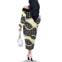 Black Palaka Hawaii Family Matching Off The Shoulder Long Sleeve Dress and Hawaiian Shirt Kukui Nut Pikake Lei Hawaiian Tapa Pattern LT14 - Polynesian Pride