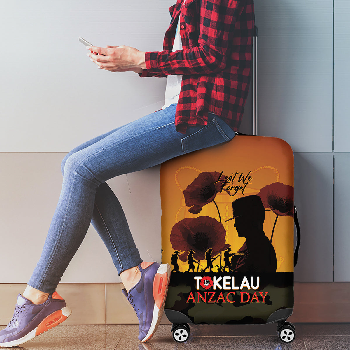 Tokelau ANZAC Day Luggage Cover Camouflage With Poppies Lest We Forget LT14 - Polynesian Pride
