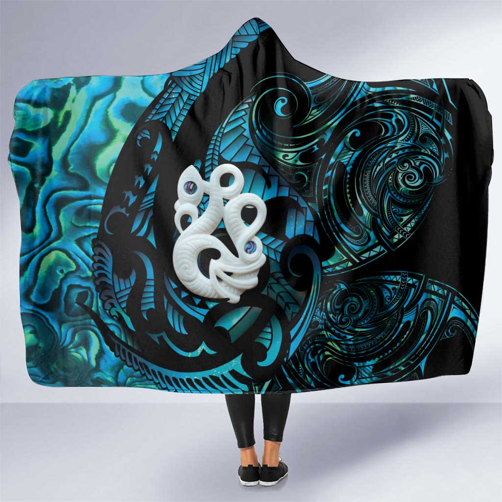 Manaia New Zealand Matariki Hooded Blanket NZ Paua Shell Maori Art