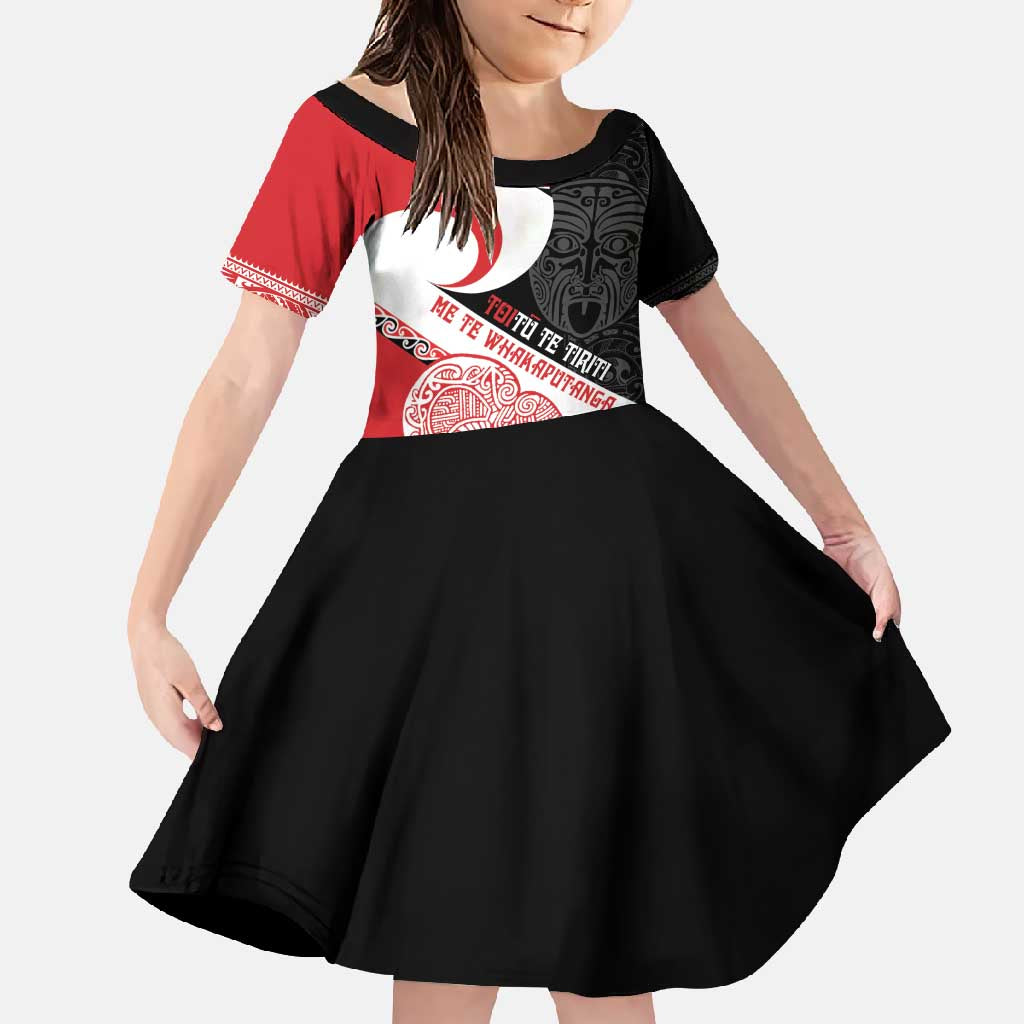Toitu Te Tiriti Me Te Whakaputanga Family Matching Mermaid Dress and Hawaiian Shirt Maori Wahaika With Haka Face LT14 Daughter's Dress Red - Polynesian Pride