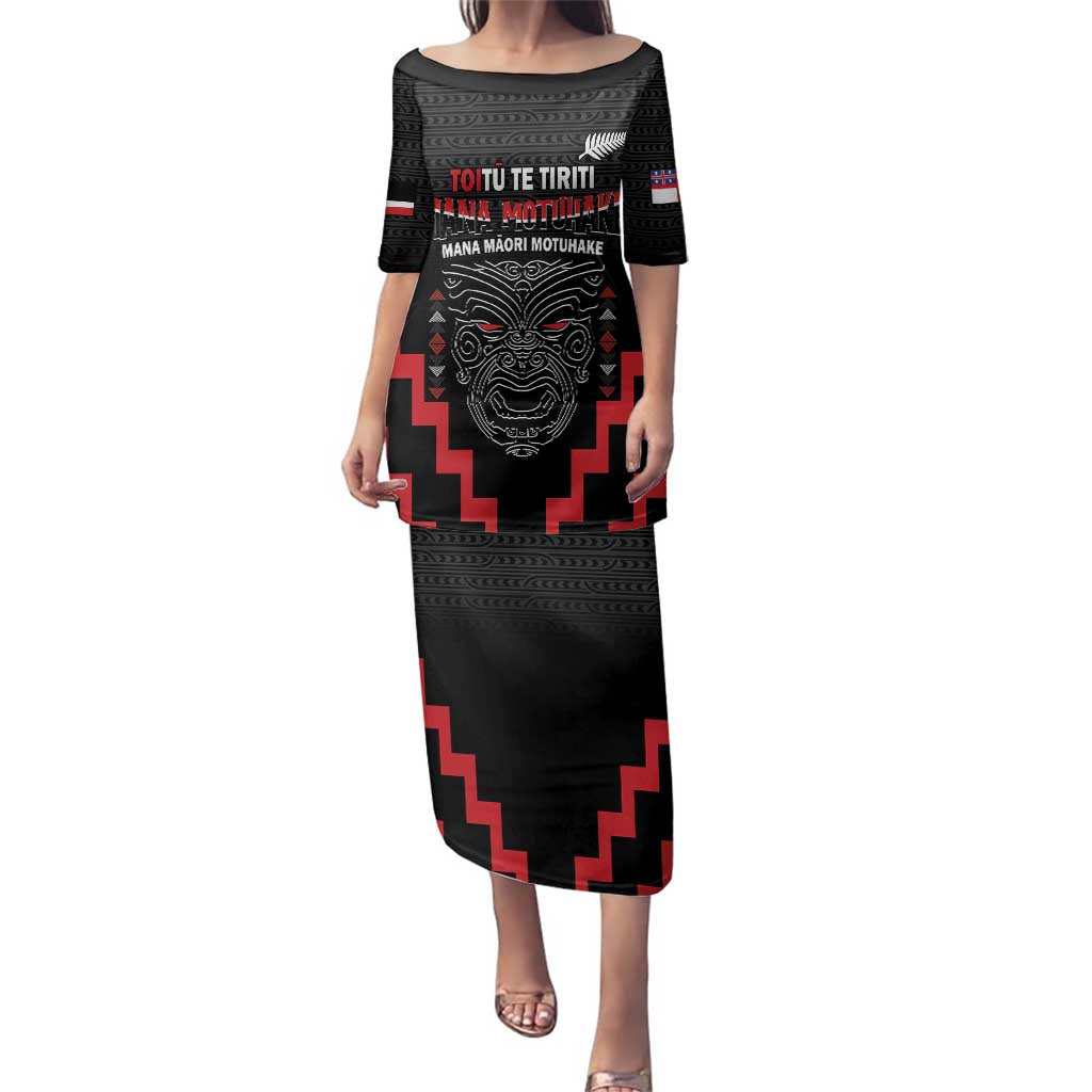 Personalised Toitu Te Tiriti Mana Maori Motuhake Family Matching Puletasi and Hawaiian Shirt Aotearoa Haka Face Mix Poutama Art LT14 Mom's Dress Black - Polynesian Pride