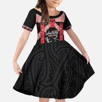 Toitu Te Tiriti O Waitangi Family Matching Off Shoulder Maxi Dress and Hawaiian Shirt Maori Wharenui With Taniko Motifs LT14 Daughter's Dress Red - Polynesian Pride