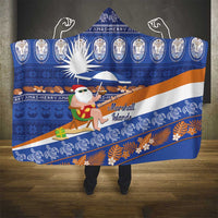 Marshall Islands Christmas Hooded Blanket Beachy Santa Monono ilo raaneoan Nejin LT14 - Polynesian Pride