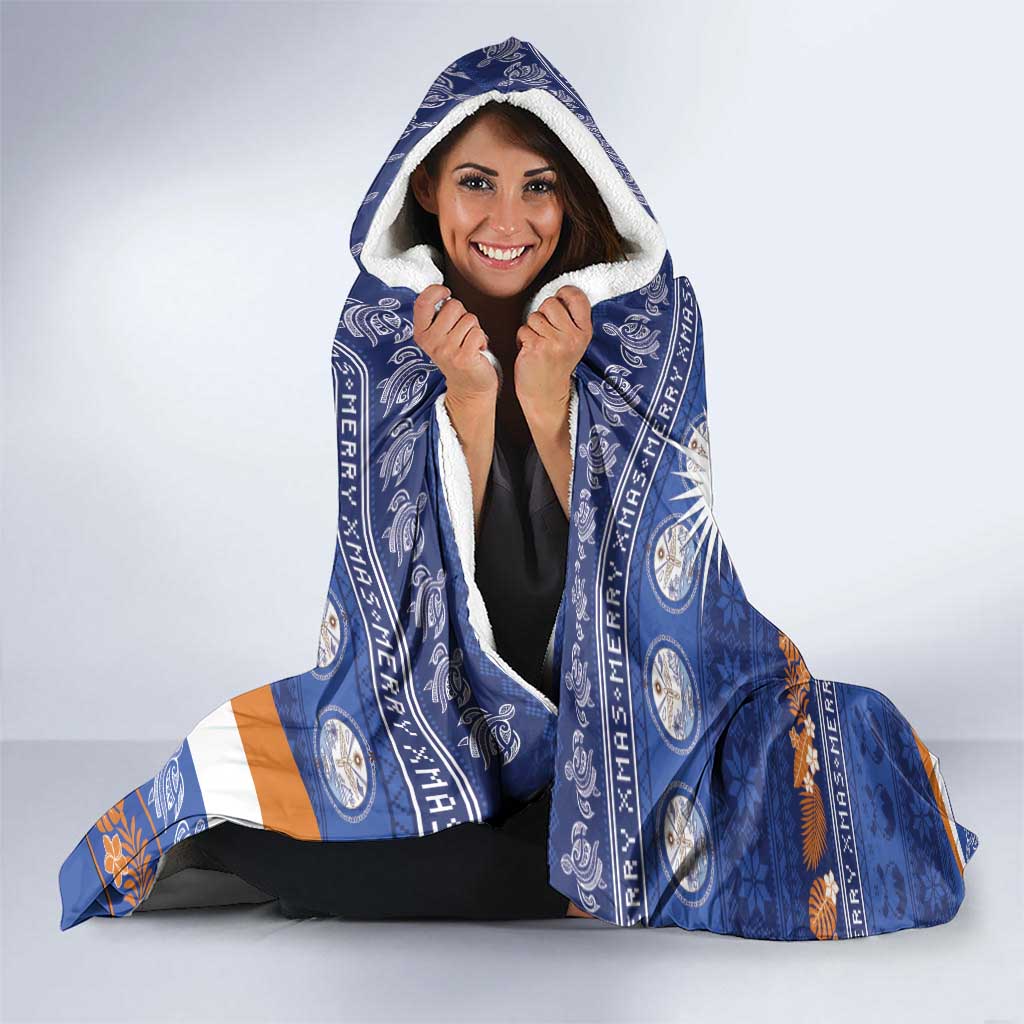 Marshall Islands Christmas Hooded Blanket Beachy Santa Monono ilo raaneoan Nejin LT14 - Polynesian Pride