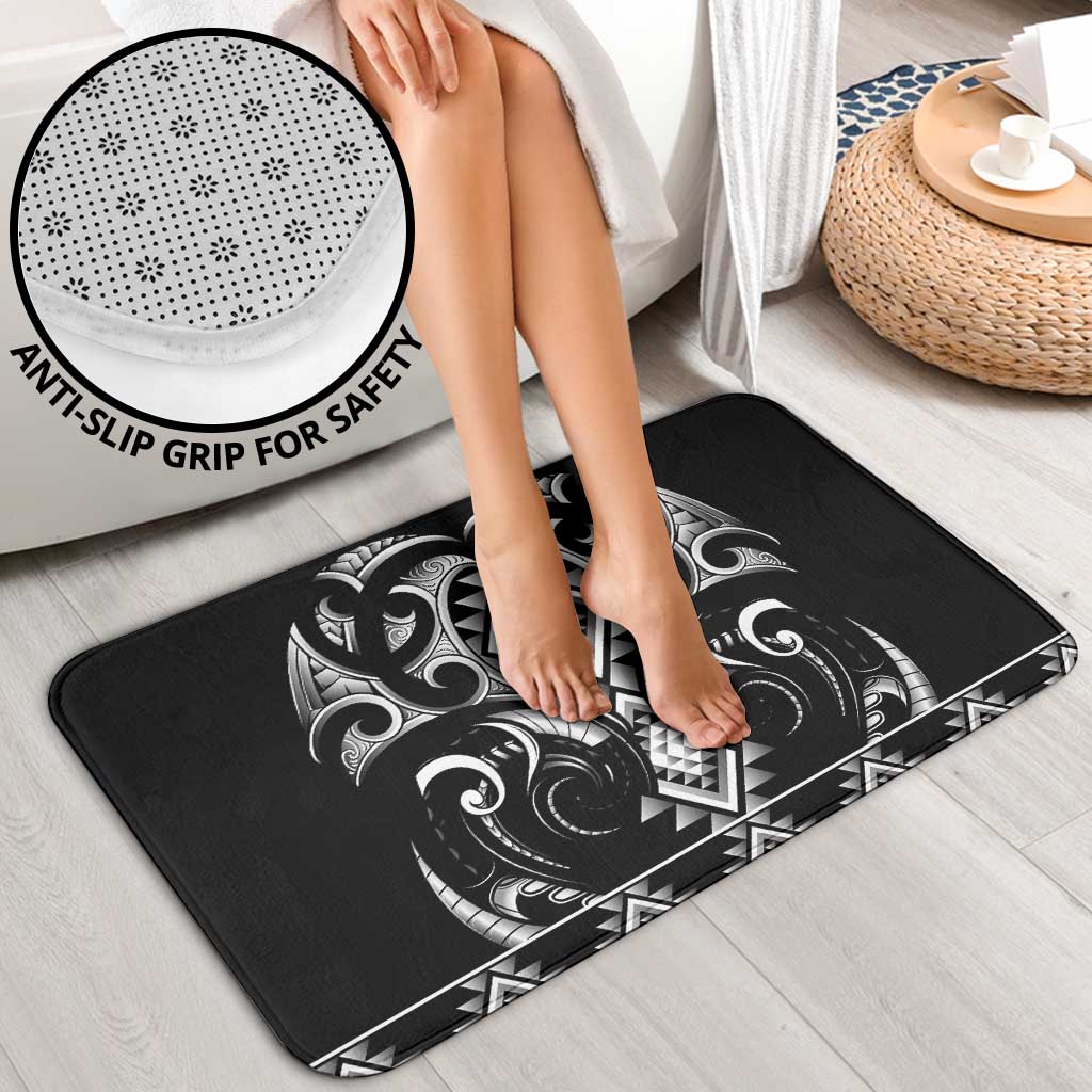 Black Ngaru Taniko With Aotearoa Maori Tattoo Bathroom Set - Polynesian Pride