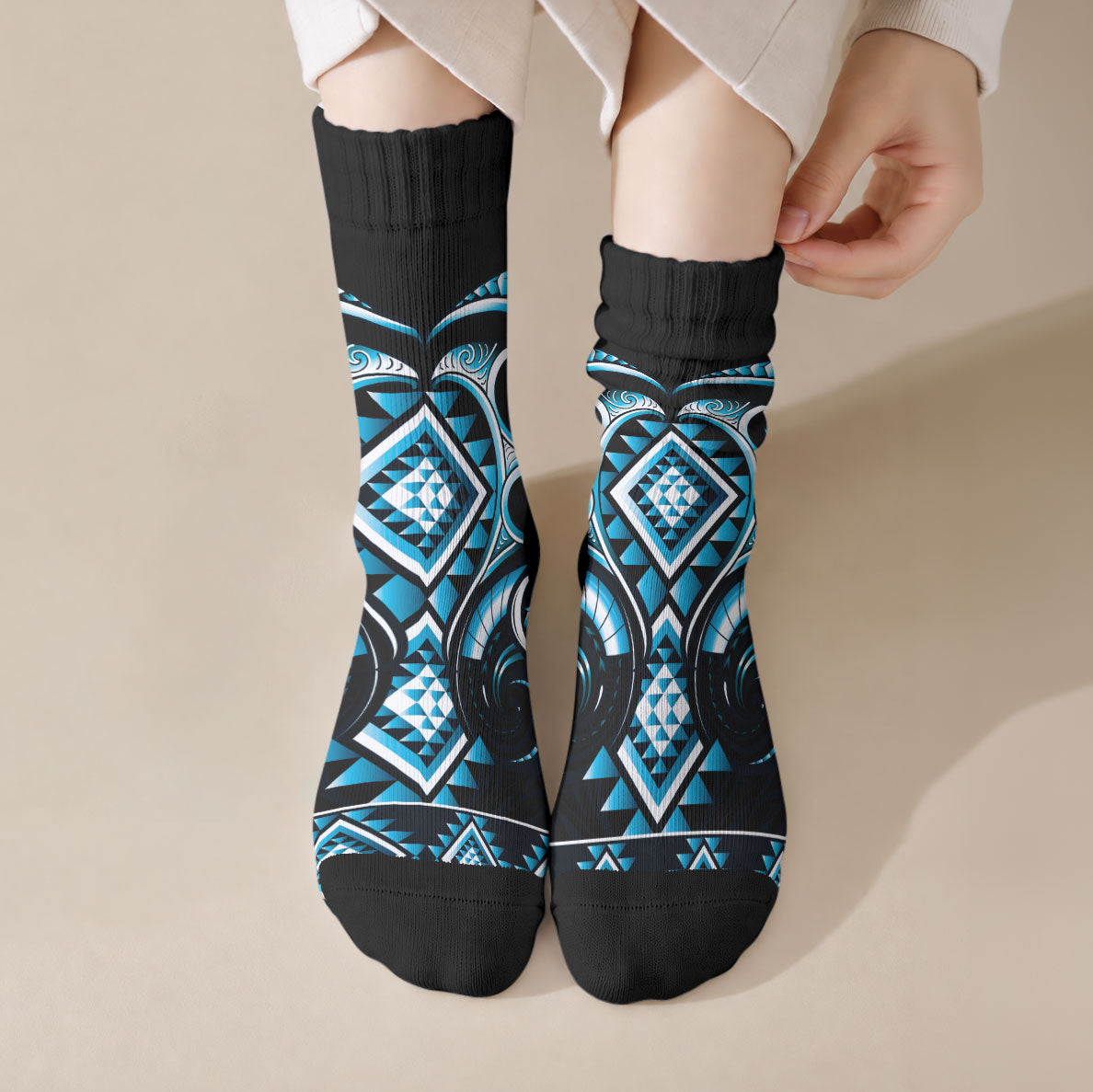 Blue Ngaru Taniko With Aotearoa Maori Tattoo Crew Socks LT14 Crew Socks Blue - Polynesian Pride