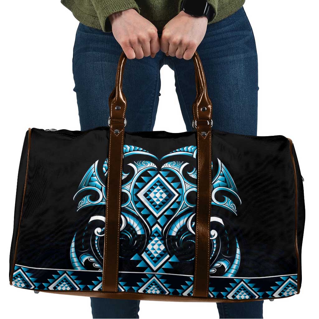 Blue Ngaru Taniko With Aotearoa Maori Tattoo Travel Bag - Polynesian Pride