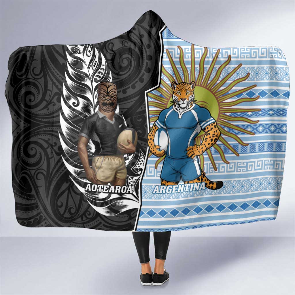 New Zealand Argentina Rugby Hooded Blanket 2025 Los Pumas All Black Together - Polynesian Pride