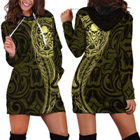 New Zealand Skull Darts Hoodie Dress Aotearoa Maori Chest Tattoo Stylized Gold LT14 - Polynesian Pride