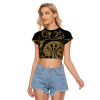 New Zealand Darts Raglan Cropped T Shirt Skull In Dart We Trust Maori Pattern - Polynesian Pride