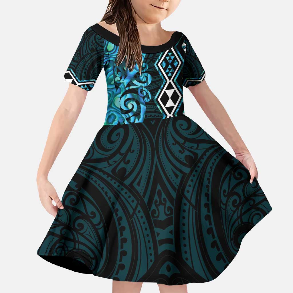 Turquoise Aotearoa Family Matching Off Shoulder Maxi Dress and Hawaiian Shirt Taniko Motifs With Paua Shell Kowhaiwhai LT14 Daughter's Dress Turquoise - Polynesian Pride