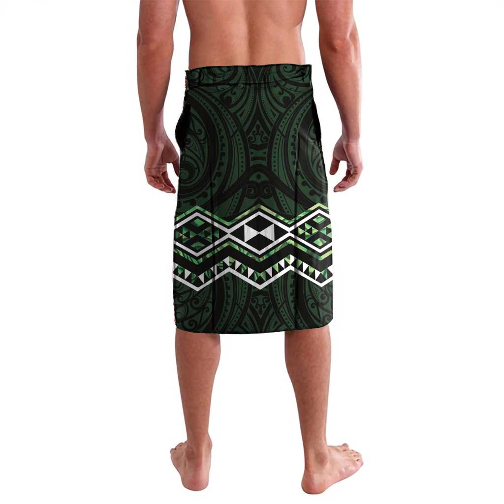 Green Aotearoa Lavalava Taniko Motifs With Paua Shell Kowhaiwhai