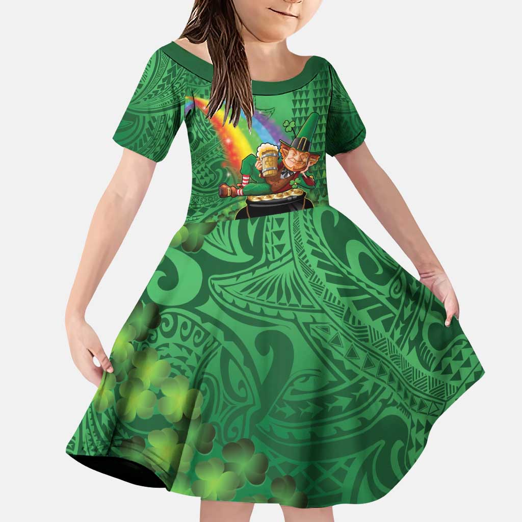 Hawaii Saint Patrick's Day Family Matching Puletasi and Hawaiian Shirt Funny Leprechaun With Pot Of Gold - Polynesian Tattoo LT14 Daughter's Dress Green - Polynesian Pride