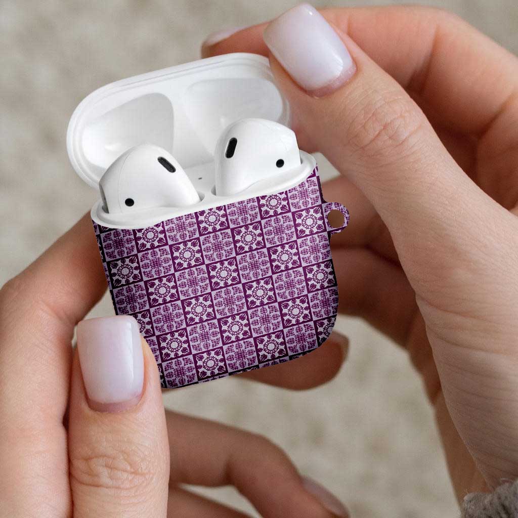 Poni Palaka Quilt Hawaii AirPods Case Hawaiian Tropical Monstera Sea Turtle