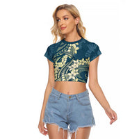 Cyan Polynesia Hammerhead Shark Tattoo With Plumeria Lei Raglan Cropped T Shirt