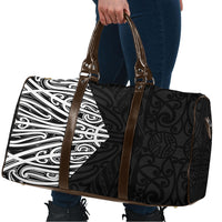 Black New Zealand Puhoro Maori Tattoo Travel Bag
