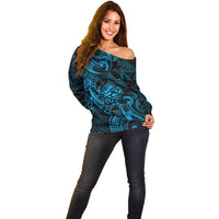 New Zealand Tuatara Off Shoulder Sweater Aotearoa Maori Clematis Flowers - Blue
