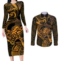 New Zealand Tuatara Couples Matching Long Sleeve Bodycon Dress and Long Sleeve Button Shirt Aotearoa Maori Clematis Flowers - Gold LT14 Gold - Polynesian Pride