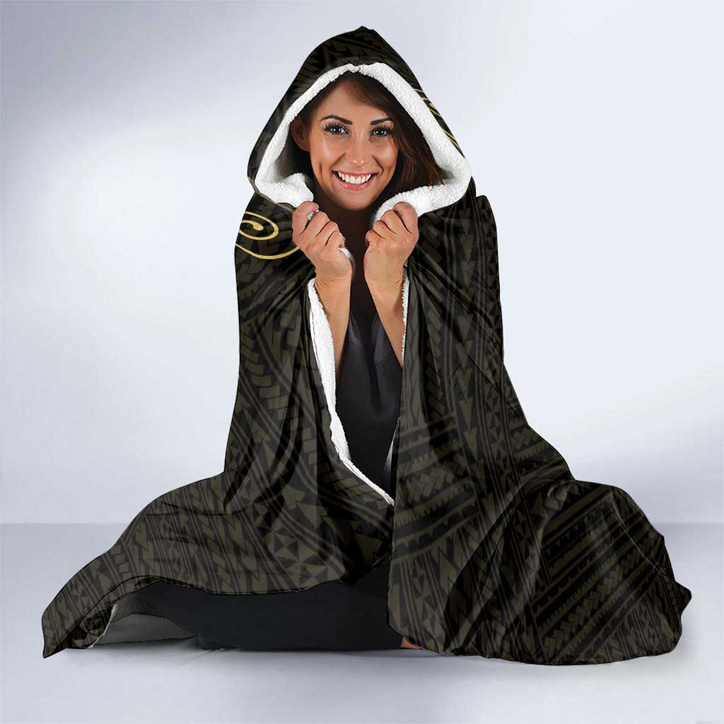 Black and Gold Hawaii Hooded Blanket Hammerhead Shark Tattoo Curve Polynesian - Polynesian Pride