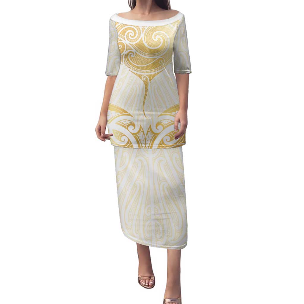 Gold White New Zealand Manta Ray Family Matching Puletasi and Hawaiian Shirt Aotearoa Maori Haehae LT14 Mom's Dress White - Polynesian Pride