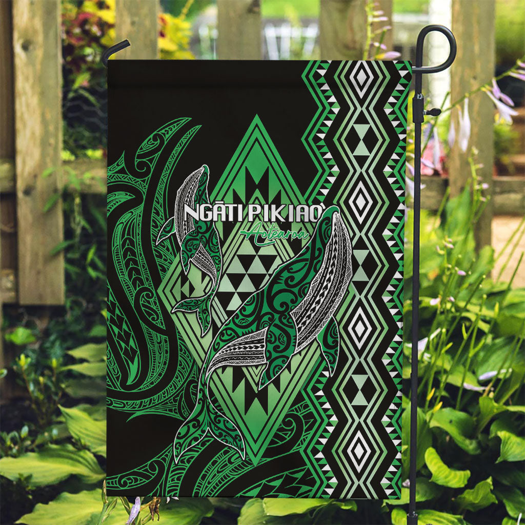 Aotearoa Iwi Ngati Pikiao Garden Flag NZ Maori Humpback Whale Taniko Motifs LT14 Garden Flag Green - Polynesian Pride