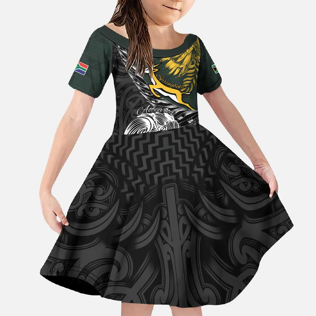 New Zealand and South Africa Rugby Personalised Family Matching Off Shoulder Maxi Dress and Hawaiian Shirt Maori Kiwi With Springboks LT15 Daughter's Dress Black - Polynesian Pride