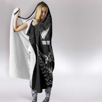 New Zealand Silver Fern Rugby Custom Hooded Blanket Maori Tiki Black Version