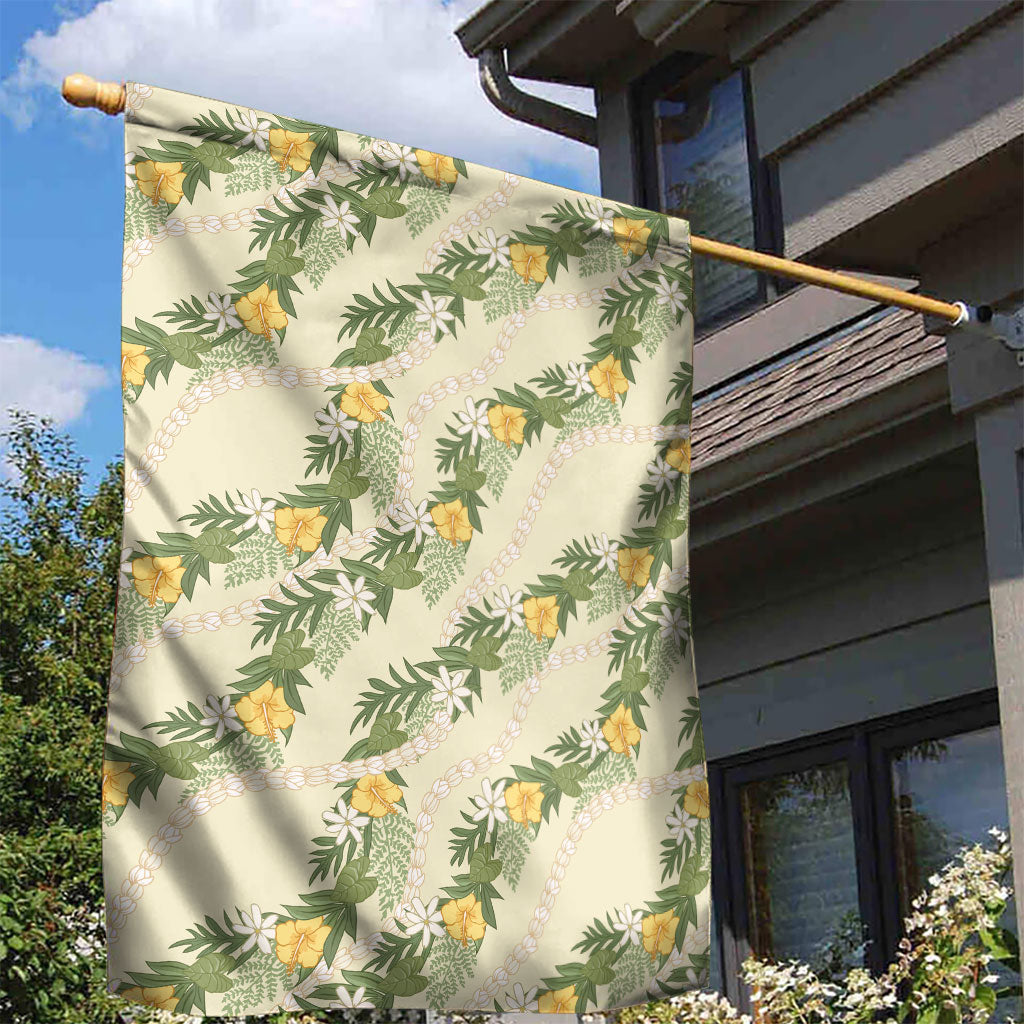 Hawaiian Pikake Maile Lei Garden Flag Tiare Hibiscus Kalo Palapalai Leaf Beige