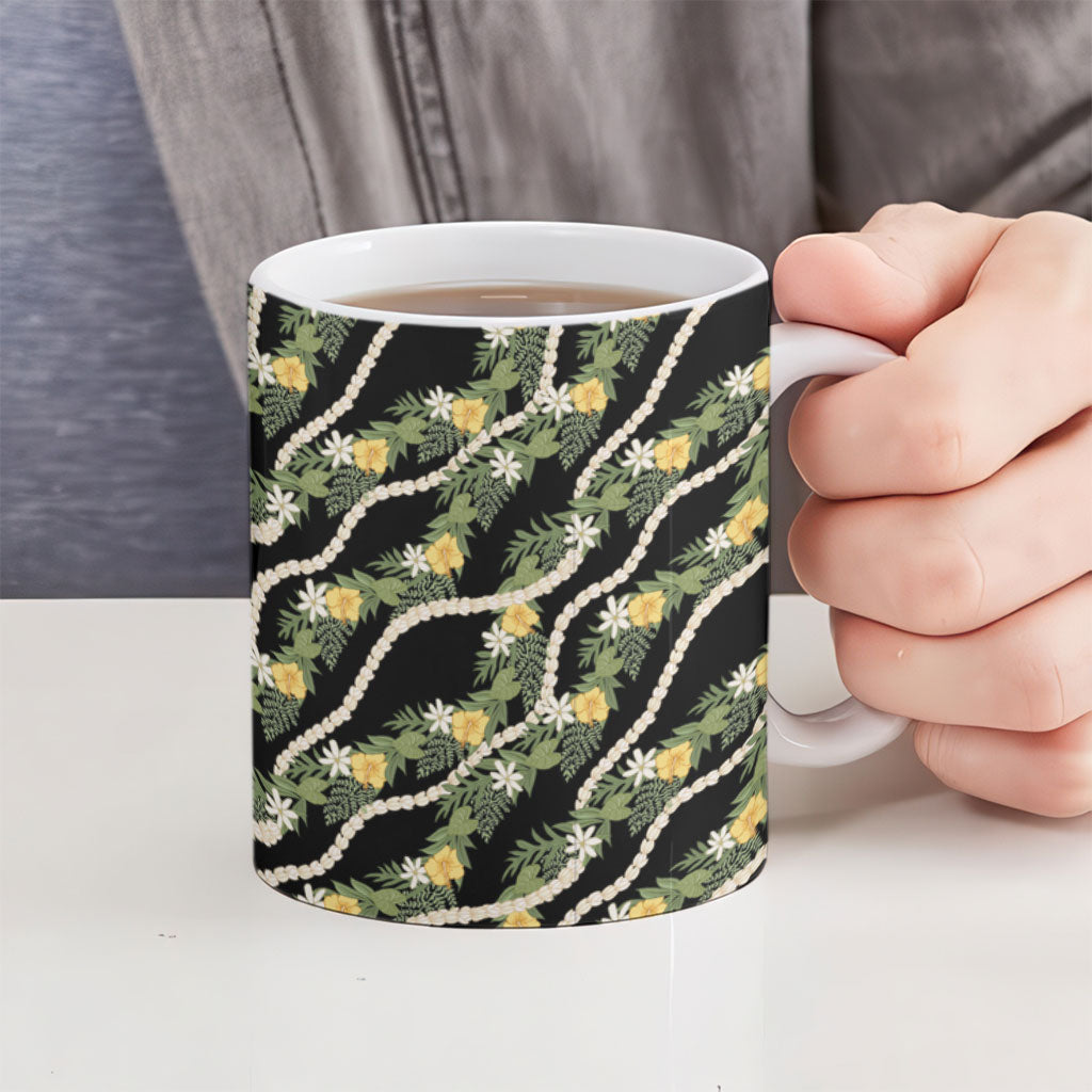 Hawaiian Pikake Maile Lei Ceramic Mug Tiare Hibiscus Kalo Palapalai Leaf Black