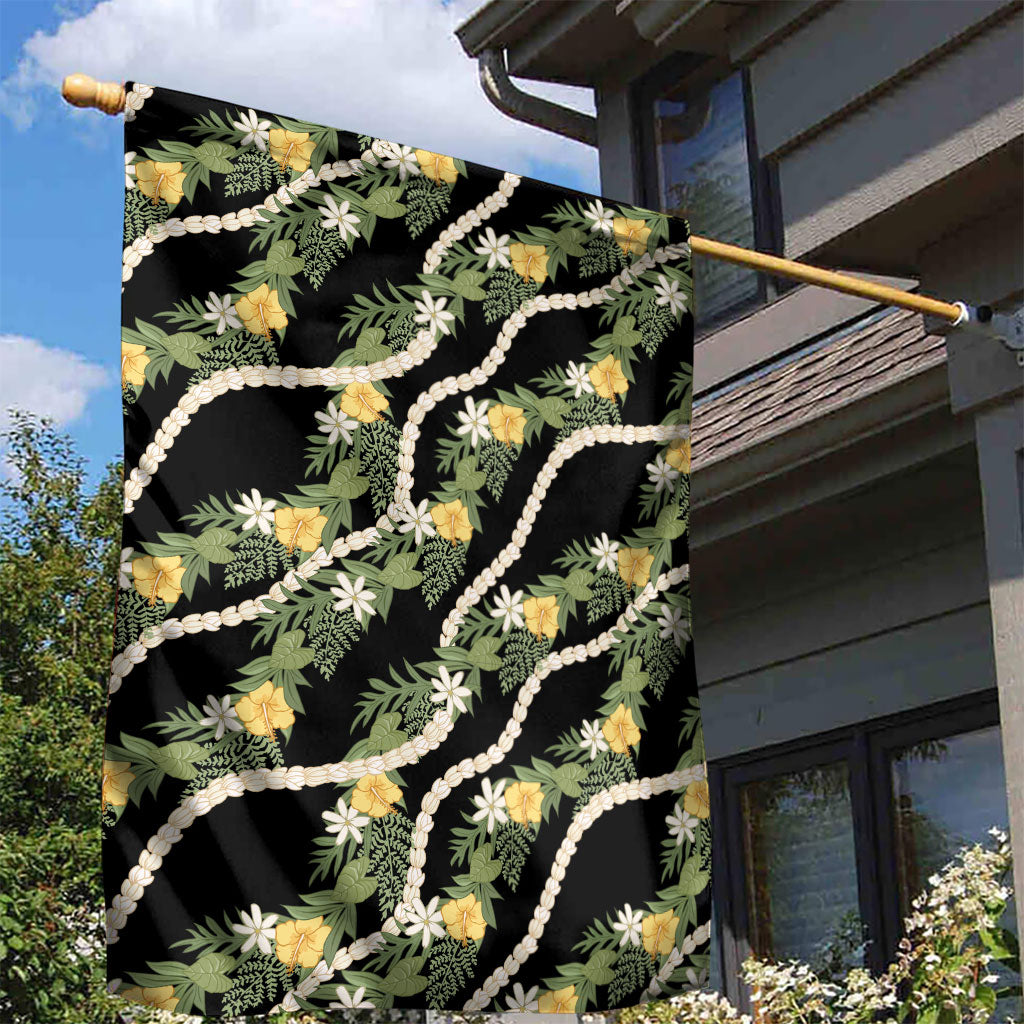 Hawaiian Pikake Maile Lei Garden Flag Tiare Hibiscus Kalo Palapalai Leaf Black