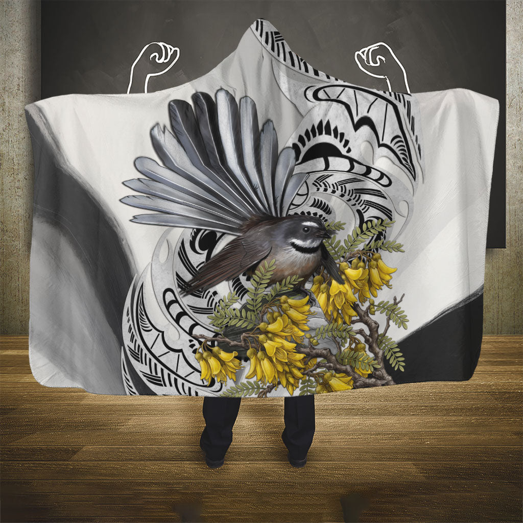 New Zealand Fantail Bird Hooded Blanket Maori Piwakawaka Kowhai Maori Pattern