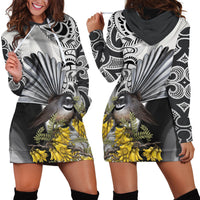 New Zealand Fantail Bird Hoodie Dress Maori Piwakawaka Kowhai Maori Pattern