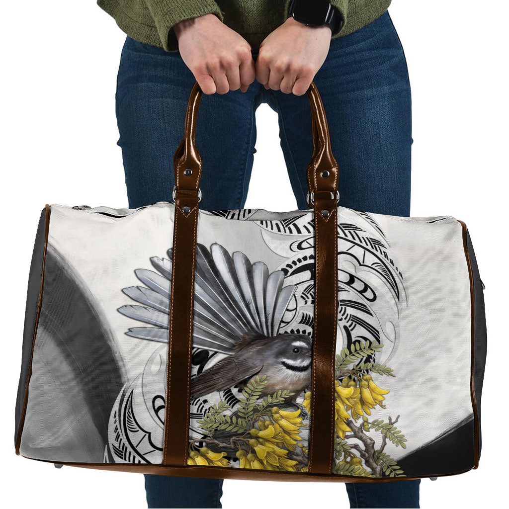 New Zealand Fantail Bird Travel Bag Maori Piwakawaka Kowhai Maori Pattern
