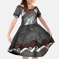New Zealand Weka Personalised Family Matching Off Shoulder Maxi Dress and Hawaiian Shirt Aotearoa Hen Silver Fern Maori Pattern LT22 Daughter's Dress Black - Polynesian Pride
