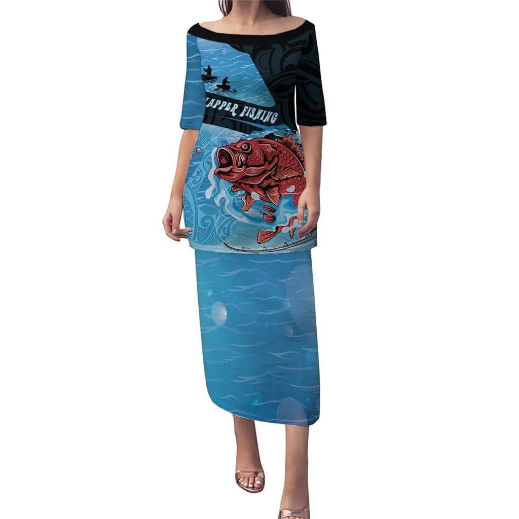 Personalised Snapper Fishing New Zealand Family Matching Puletasi and Hawaiian Shirt Tamure Fish Hook Maori Pattern LT22 Mom's Dress Blue - Polynesian Pride