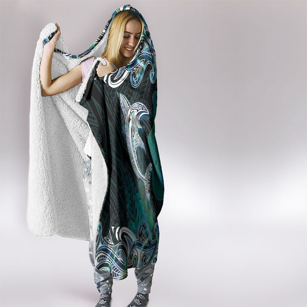 New Zealand Kotiate Weapon Hooded Blanket Aotearoa Mango Paua Shell Maori Pattern LT22 - Polynesian Pride