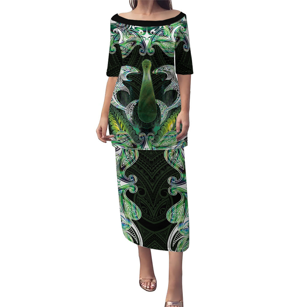 New Zealand Mere Pounamu Weapon Family Matching Puletasi and Hawaiian Shirt Aotearoa Mango Paua Shell Maori Pattern