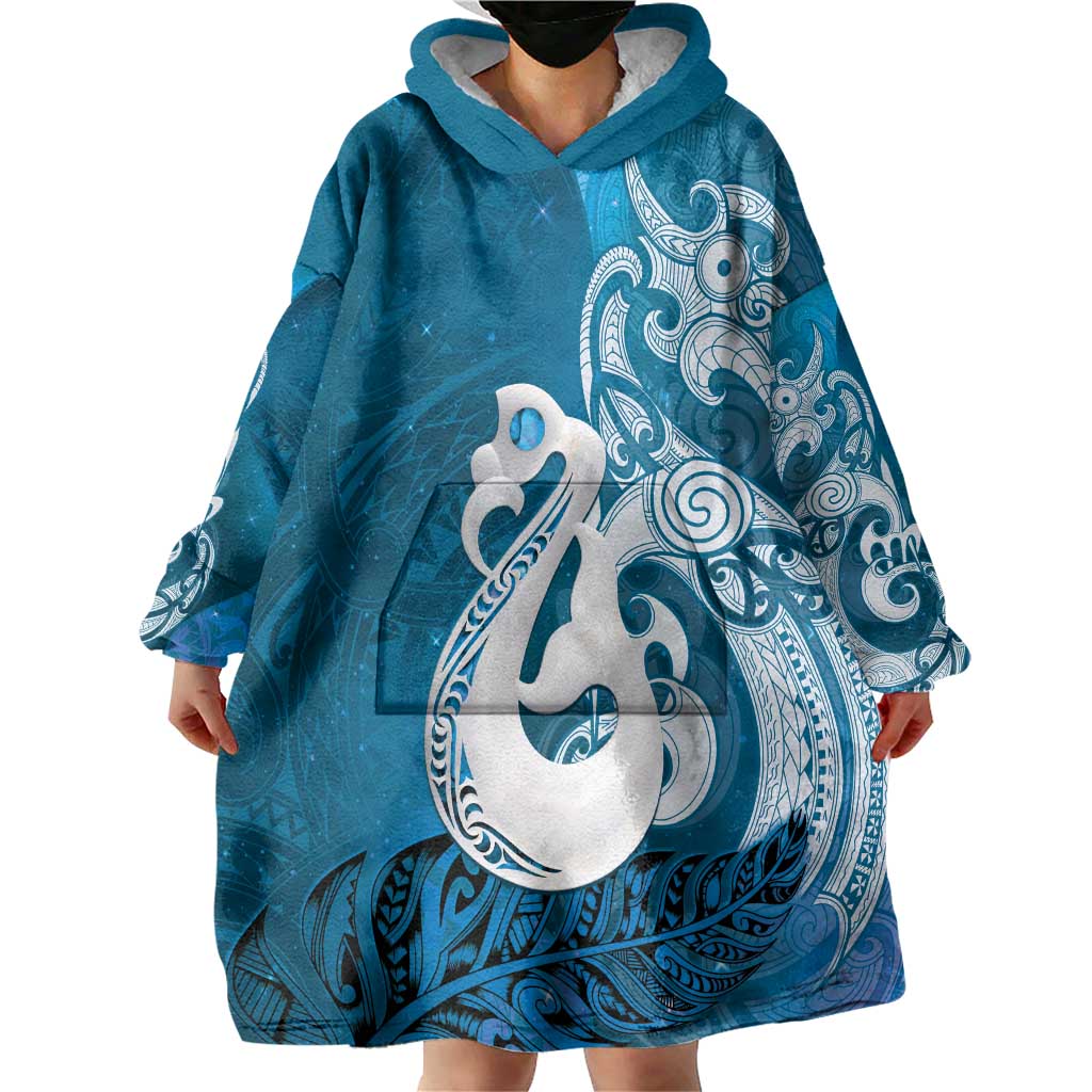 New Zealand Matariki Wearable Blanket Hoodie Maori Manaia Galaxy Silver Fern Blue Color LT22 - Polynesian Pride