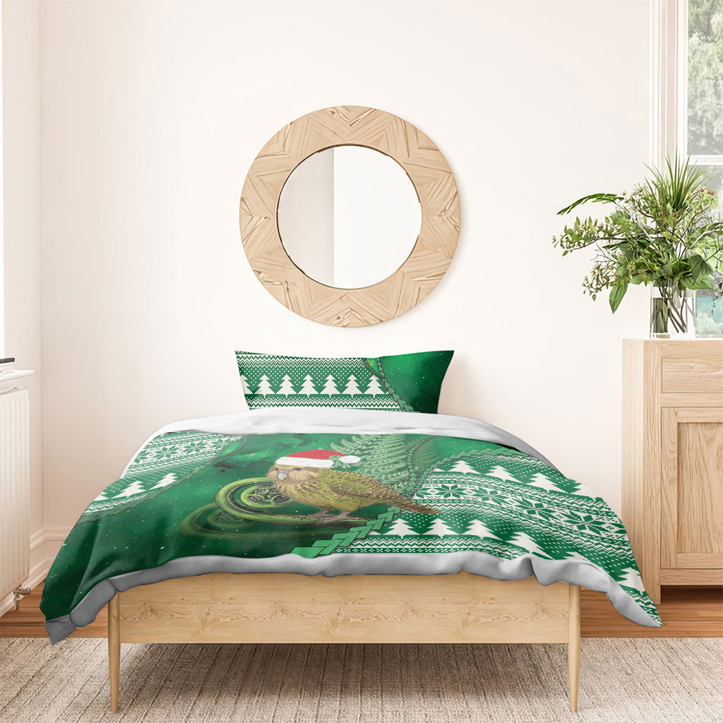 New Zealand Kakapo Christmas In July Bedding Set Silver Fern Santa Xmas Green Color