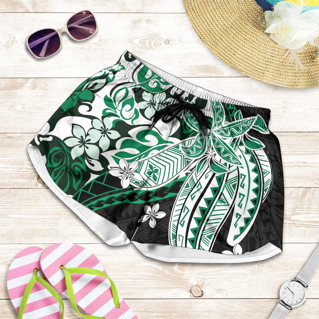 Monstera Plumeria Flowers Green Shorts for Women Polynesian Pattern