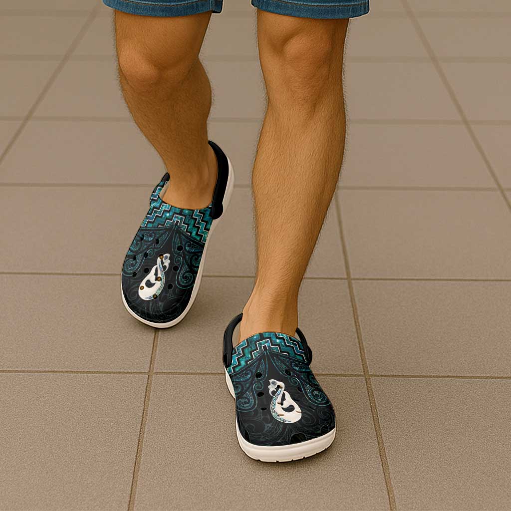New Zealand Maori Clogs Shoes Poutama Manaia Turquoise Paua Shell LT05 - Polynesian Pride