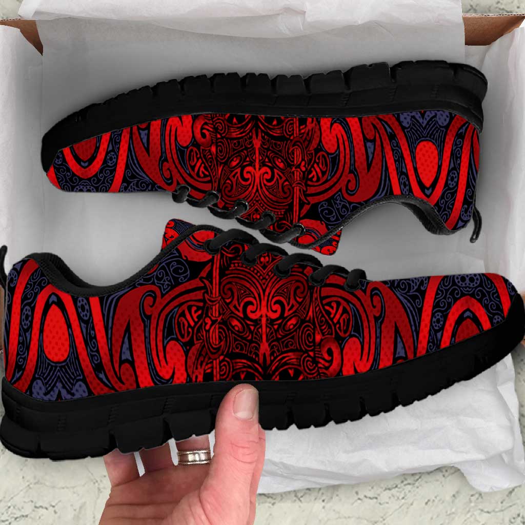 New Zealand Taiaha Maori Sneakers Whero Minimalist Silver Fern Tukutuku Motif LT9 Red - Polynesian Pride