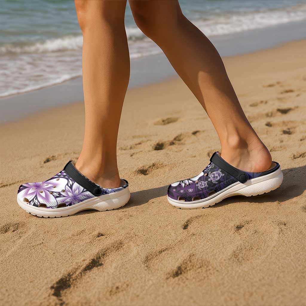 Polynesia Romantic Valentine Clogs Shoes Sea Turtle Couple With Purple Gradient Plumeria