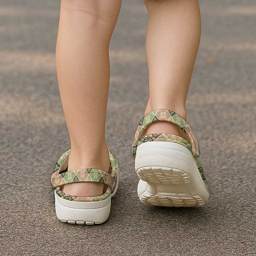 Seamless Pattern Puakenikeni and Kalo Clogs Shoes - Polynesian Pride