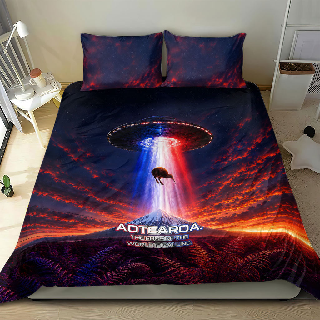 New Zealand Aotearoa Kiwi UFO Bedding Set Sci-Fi Galaxy Sunset Sky Tower And Mountain