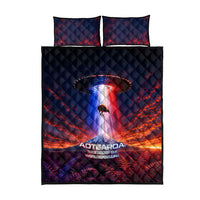 New Zealand Aotearoa Kiwi UFO Quilt Bed Set Sci-Fi Galaxy Sunset Sky Tower And Mountain