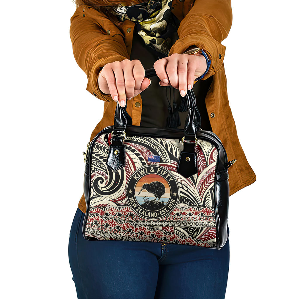 New Zealand 50th Birthday Kiwi Shoulder Handbag Vintage Est 1976 Kiwi Sunset Maori TS04 One Size Red Beige - Polynesian Pride