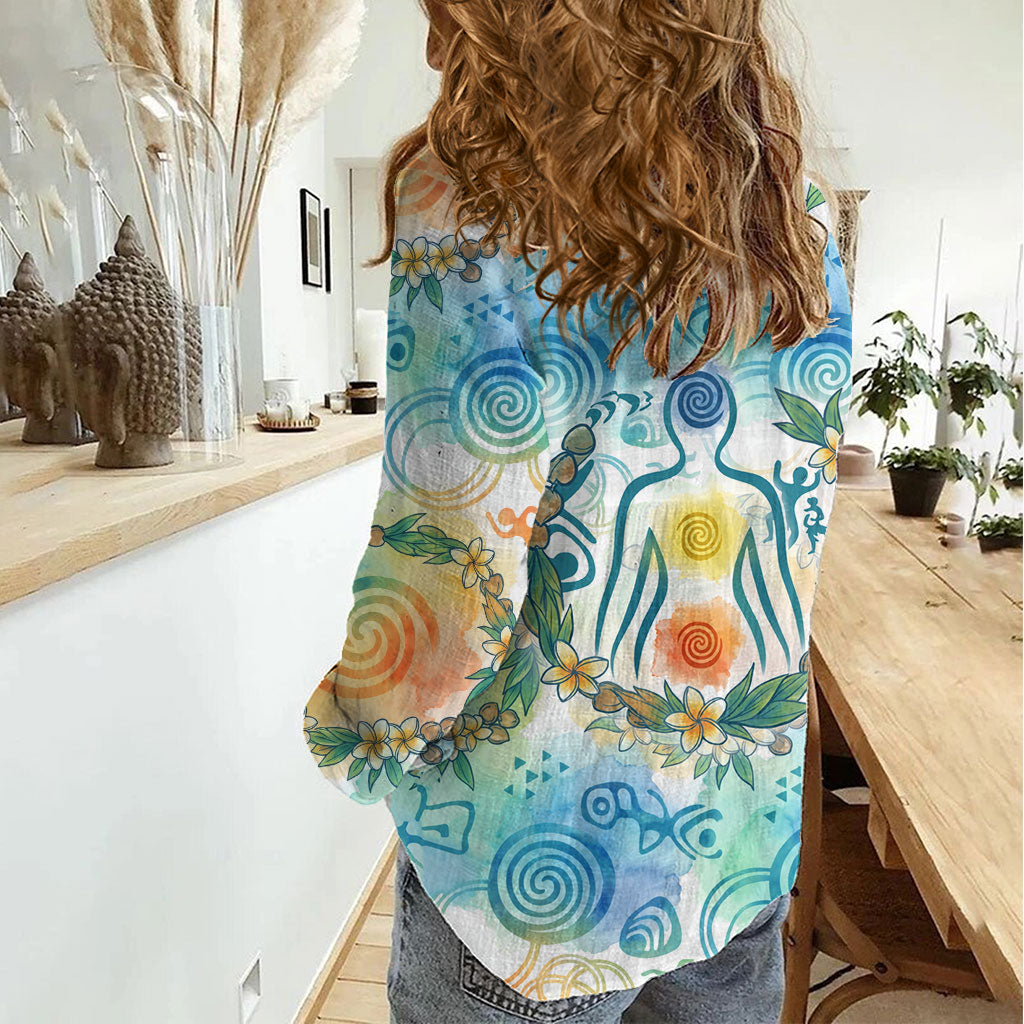 Hawaiian Piko Cultural Pride Aloha Women Casual Shirt Watercolor Spiral Art - Tropical Plumeria Lei Garland